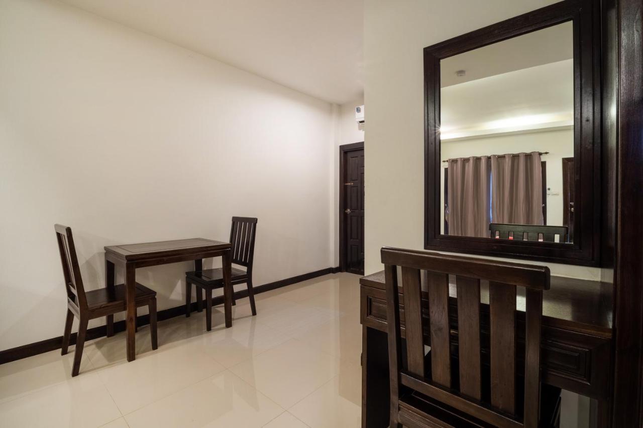 Oyo 837 Baan Kiang Nam Resort Bang Lamung Ngoại thất bức ảnh