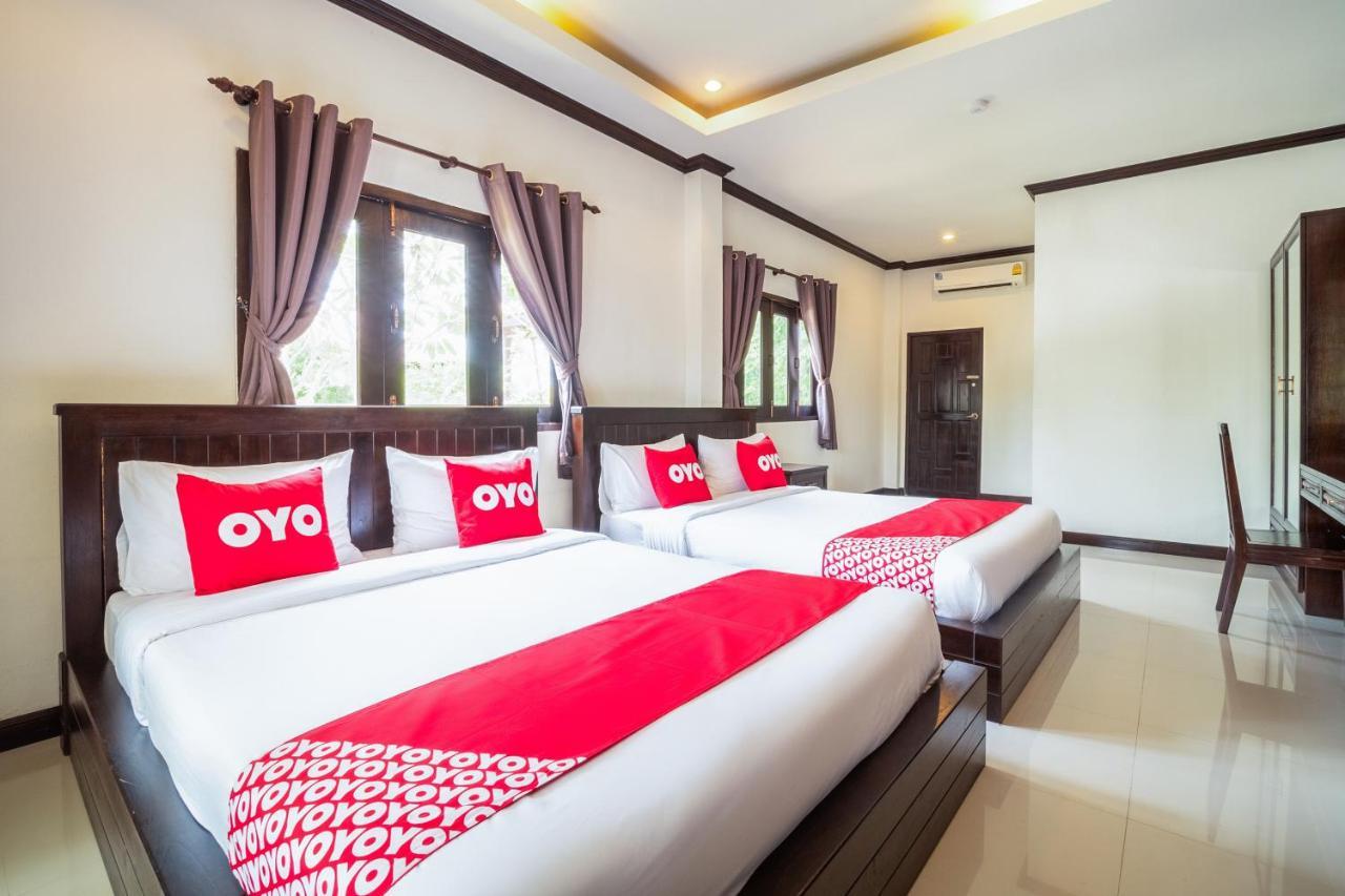 Oyo 837 Baan Kiang Nam Resort Bang Lamung Ngoại thất bức ảnh