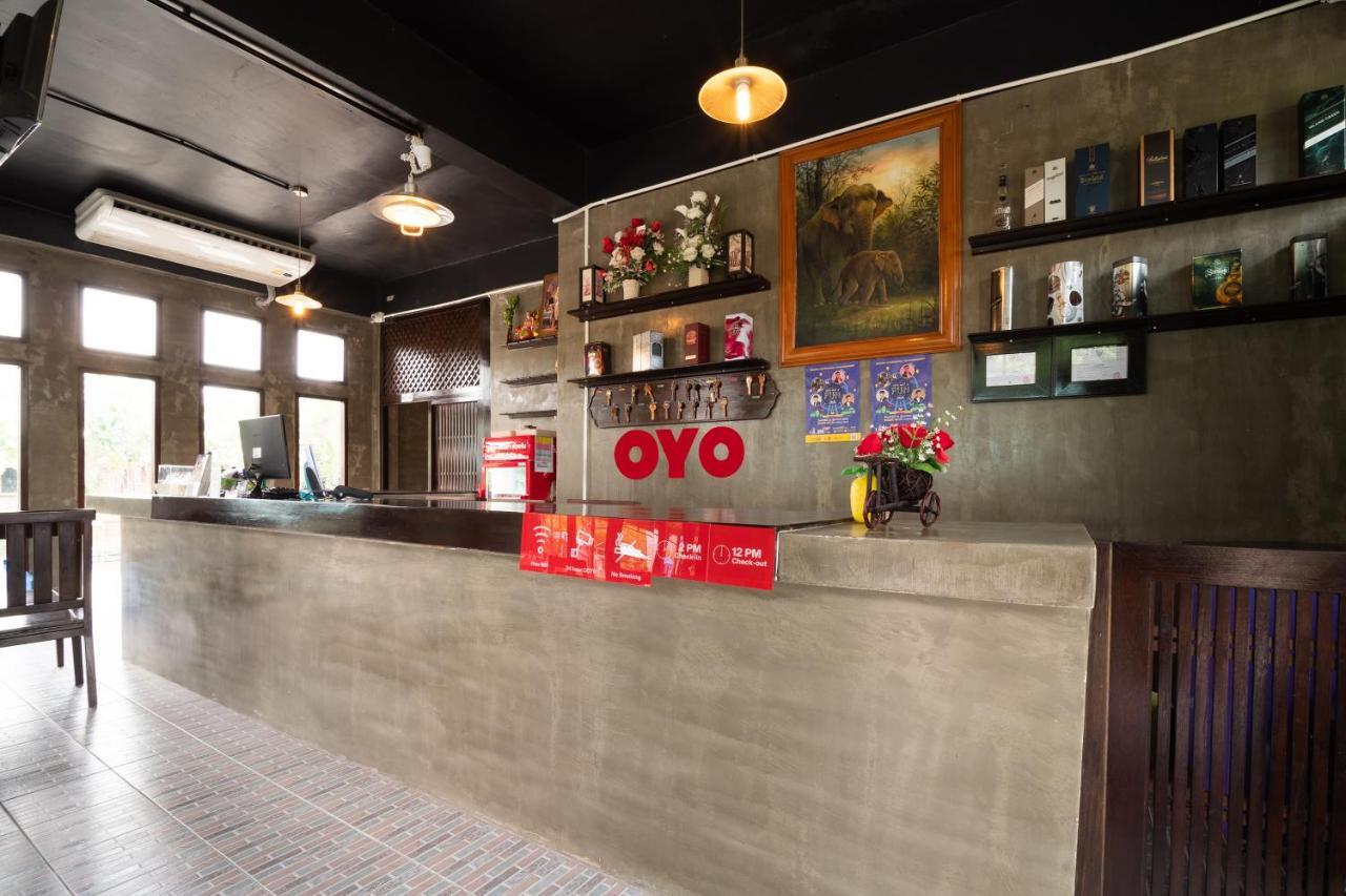Oyo 837 Baan Kiang Nam Resort Bang Lamung Ngoại thất bức ảnh
